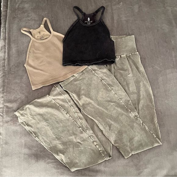 NWOT Free People Good Karma Flare Legging & Happiness Runs Tank Set MSRP $158